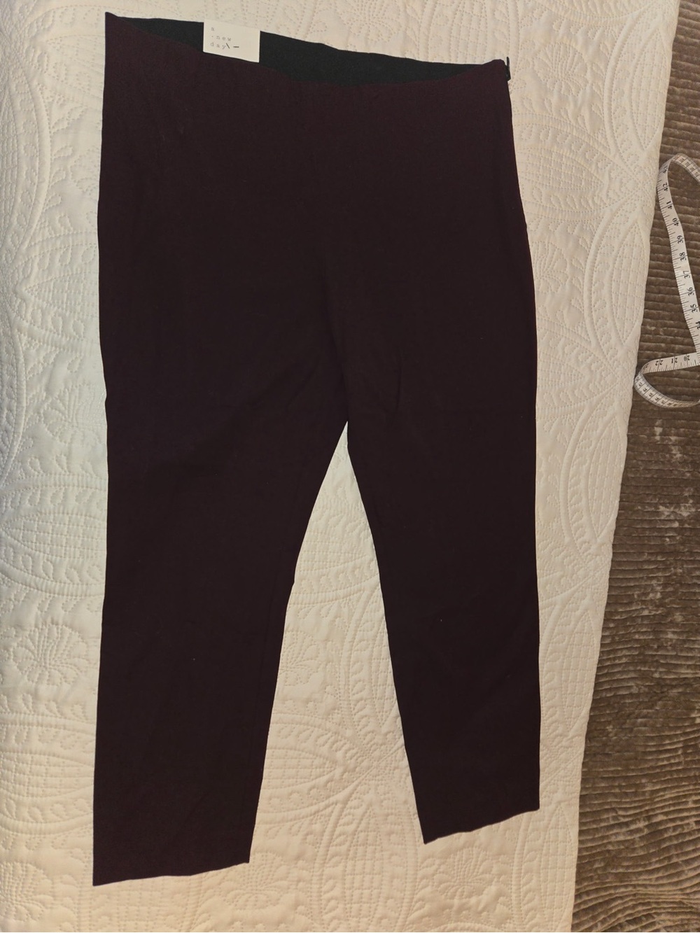 a new day Women's Cropped Knit Pants in Dark Plums